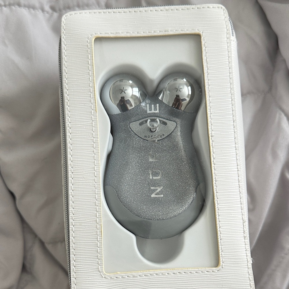 NuFace Gray Microcurrent Device - Picture 2 of 2